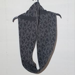 Michael Kors Women's Reversible Singnature Logo Knit One Size